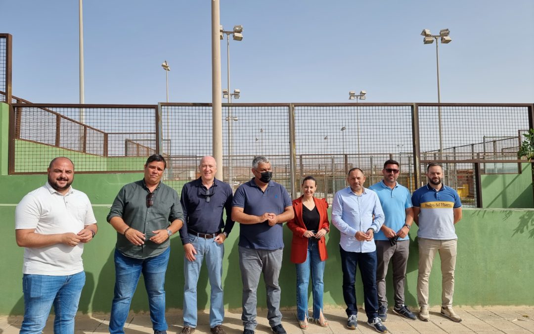 El Ayuntamiento inicia la rehabilitación de las canchas deportivas de tenis y pádel de Las Granadas