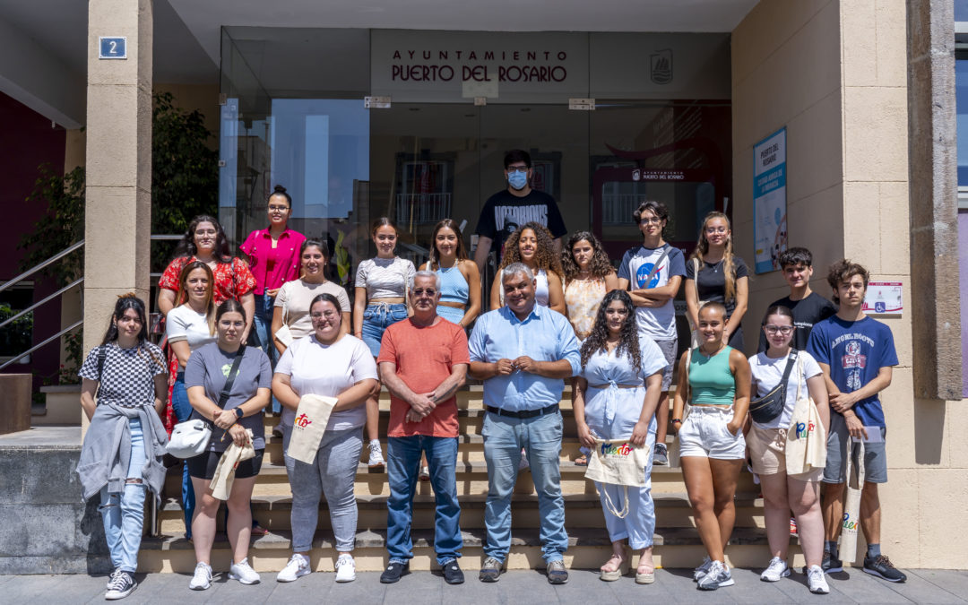 El programa pionero de inmersión lingüística de Puerto del Rosario lleva a 20 alumnos/as a conocer Irlanda y aprender el idioma
