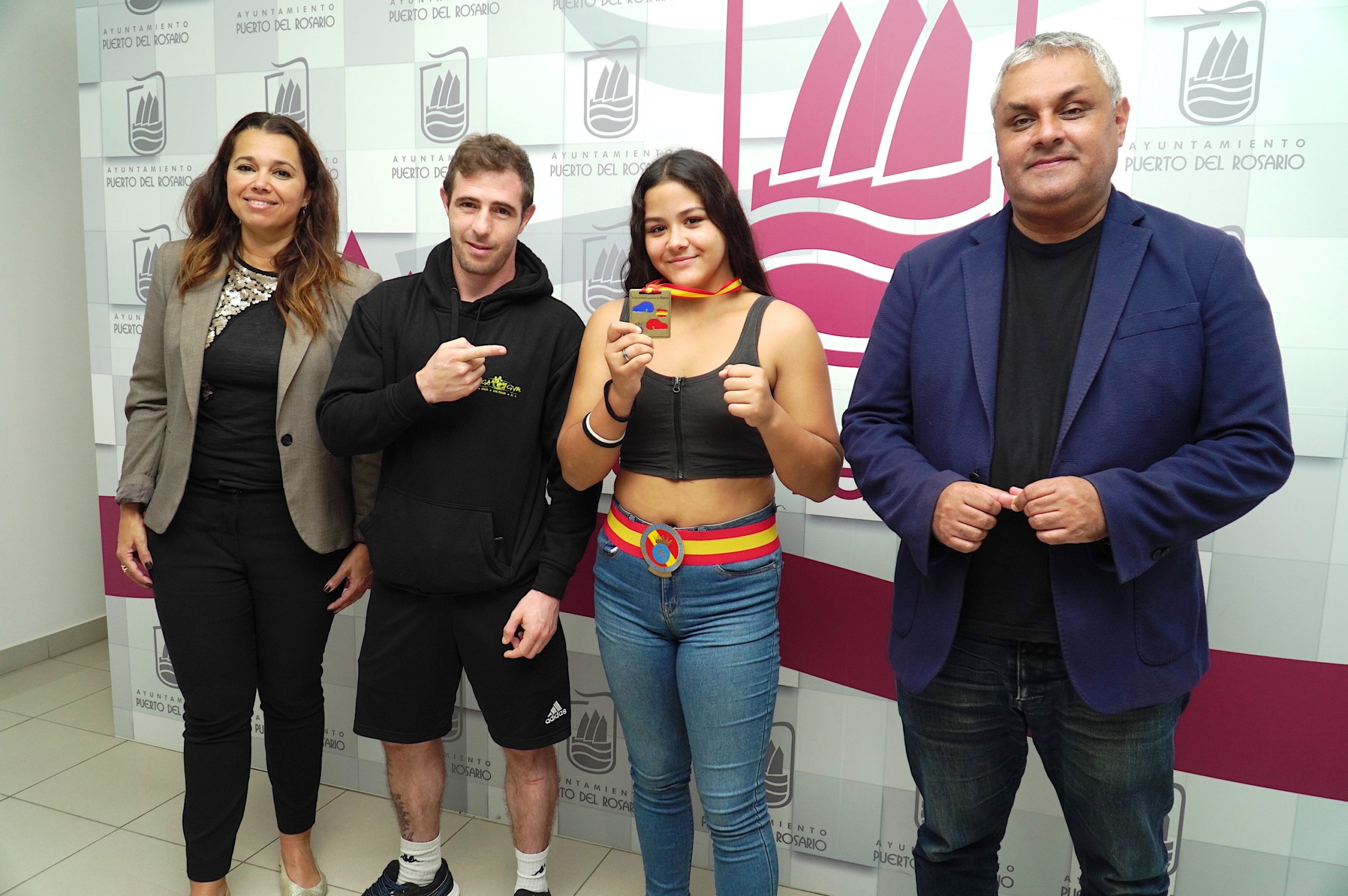 El Ayuntamiento felicita a la majorera Kiara Santana que consiguió  proclamarse Campeona de España de Boxeo en categoría Junior | Ayuntamiento  de Puerto del Rosario Fuerteventura