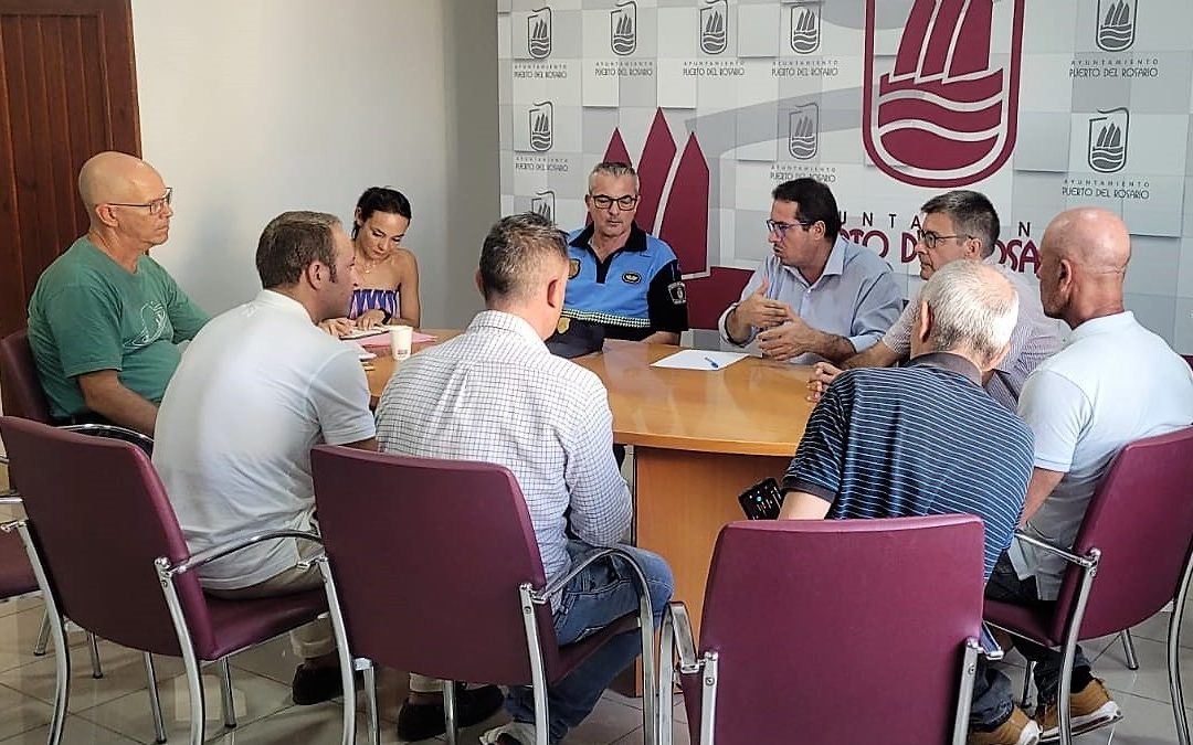 El Ayuntamiento de Puerto del Rosario da a conocer a los vecinos las acciones que se están desarrollando en Playa Blanca