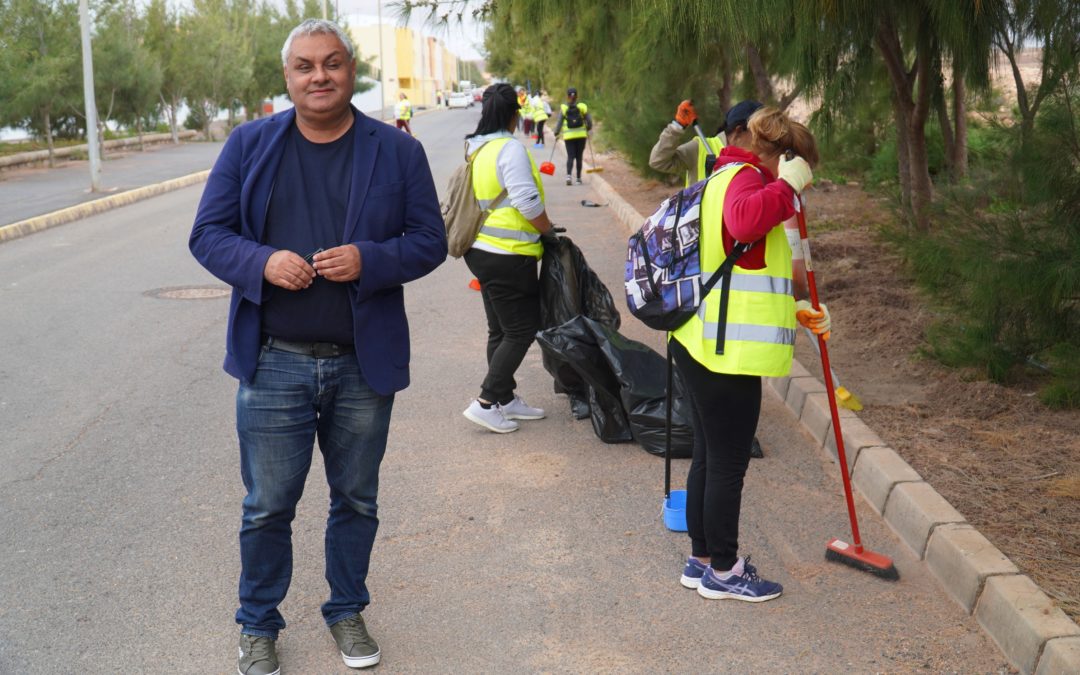 El Ayuntamiento continúa en Majada Marcial la Campaña de limpieza intensiva por el municipio